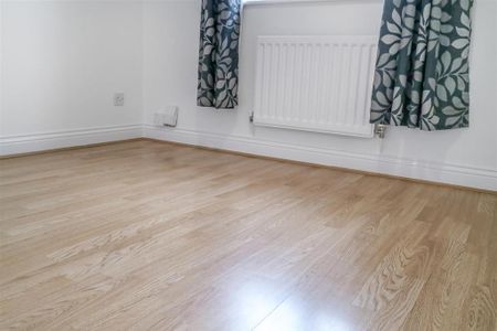 2 bedroom semi-detached house to rent - Photo 2