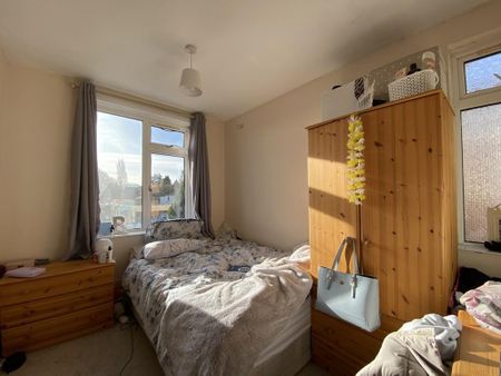 5 bedroom semi-detached house to rent - Photo 5