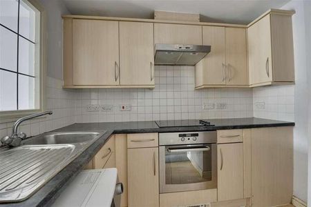 The Tollgate, Fareham, PO16 - Photo 5