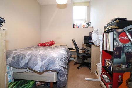 Adamsdown Church, Adamsdown - Photo 3