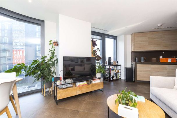 City Road, London, EC1V 1AJ - Photo 1