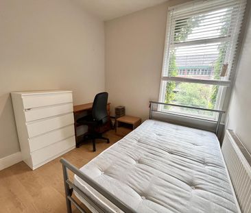 1 bedroom in a house share to rent - Photo 6