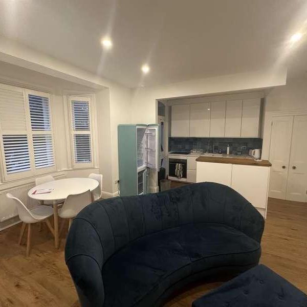 Park Road, Barnet, EN5 - Photo 1