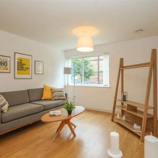 Lexington Court, Broadway, Salford, M50 - Photo 1