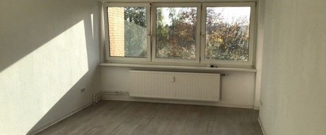 Moderne Wohnung mit Balkon, kurzfristig verfügbar. - Photo 1