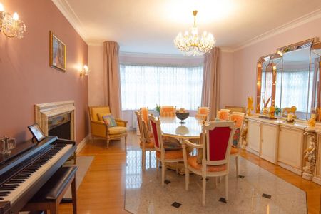 5 bedroom detached house to rent - Photo 5