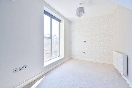 3 bedroom penthouse to rent - Photo 5