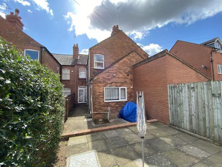 1 bedroom in a house share to rent - Photo 5