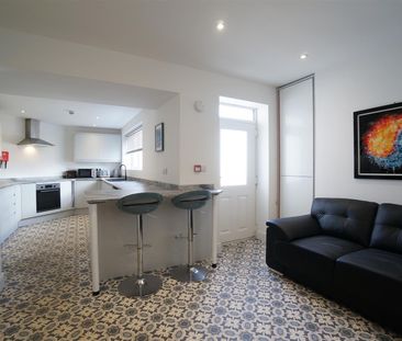 94 Caernarfon Road - Photo 4