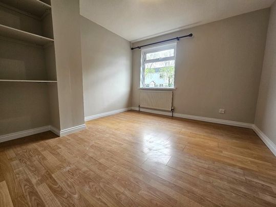 28 Carnbrock Drive, Antrim, BT41 1LH - Photo 1