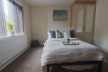 4 bedroom house to rent - Photo 2