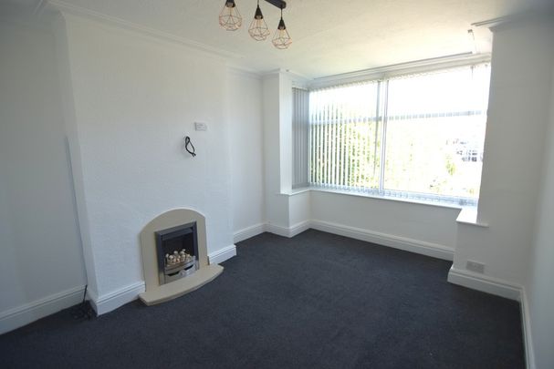 To Let 3 Bed Semi-Detached House - Photo 1