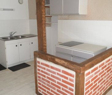 Location Appartement 2 pièces 47m² BOURGES 18000 - Photo 2