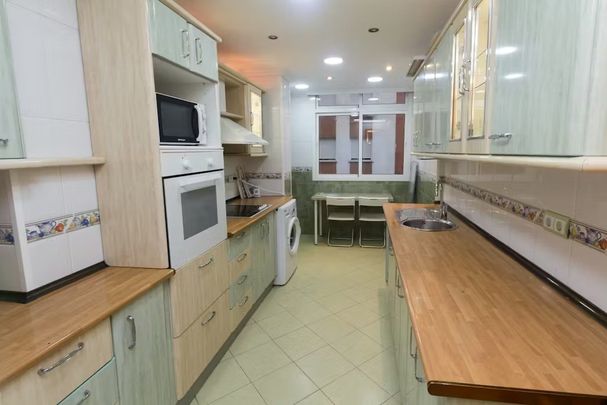 Calle Nazareno, Málaga, Andalusia 29014 - Photo 1