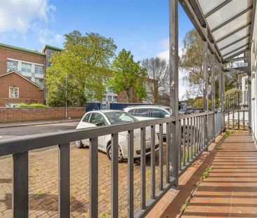 Studio to rent - Photo 6