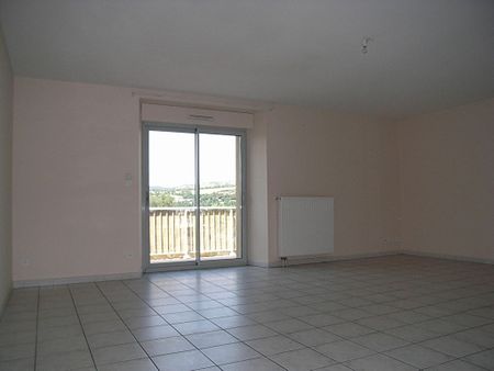 Location Appartement 3 pièces 90m² - Photo 2