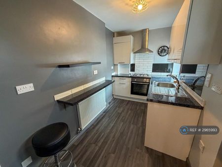3 bedroom terraced house to rent - Photo 5