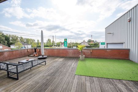 Ruim appartement gelegen te ZULTE - MACHELEN ( postcode: 9870) - Photo 2