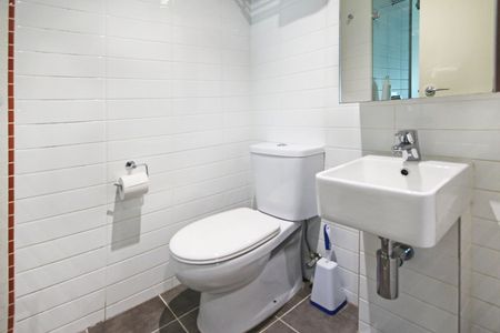 705/181 Abeckett Street, Melbourne VIC 3000 - Photo 5