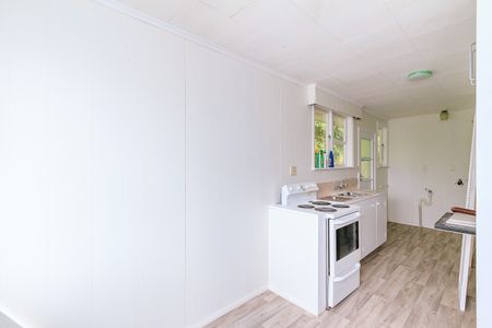 8 Thomson Grove - Photo 5