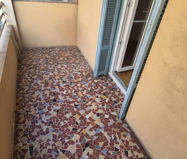 Location Appartement 3 pièces 79m² NICE 06100 - Photo 3