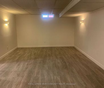 For Lease - 371 Selby Crescent, Newmarket, Ontario - Photo 3