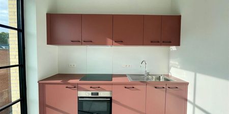 Appartement te huur in Antwerpen voor € 810 met 1 slaapkamer - Photo 2