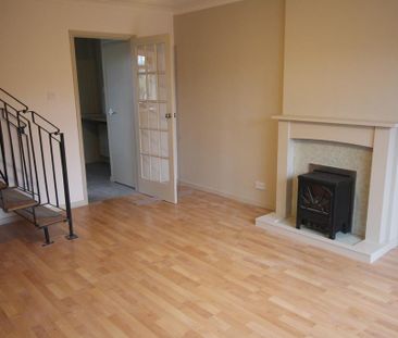 2 bedroom terraced house to rent - Photo 1