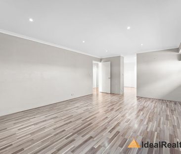 4X2 Family Home in Wellard - Available Now - Photo 4