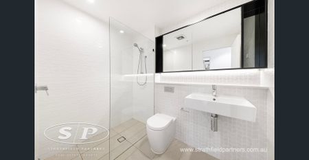 Luxurious Fully Furnished 2 Bedroom Apartment - Photo 2