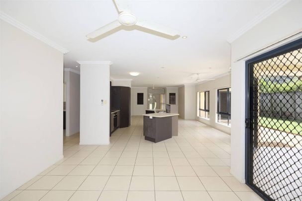 Large Quality Family Home - 4 Bedrooms + Study - Side Access - Photo 1