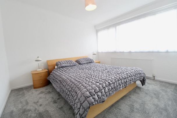 Deeside Gardens, Mannofield, Aberdeen, AB15 - Photo 1