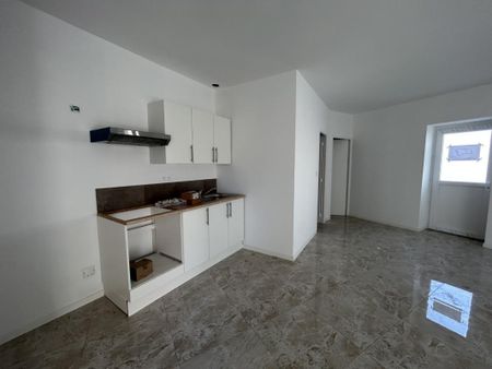 Location Appartement 3 pièces 56m² ROANNE 42300 - Photo 4