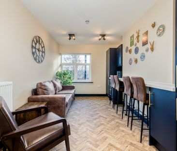 Crown House, Nuneaton, CV11 4BX - Photo 1