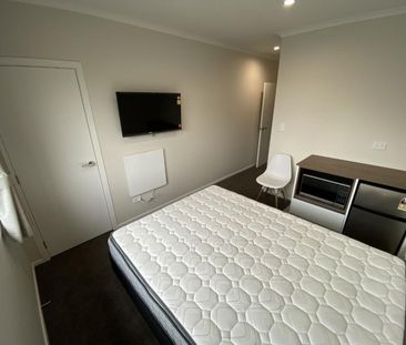 Hospital - Lake location - Photo 6