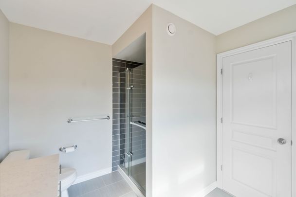 For Lease - 760 Carnelian Crescent, Blossom Park - Airport and Area, Ontario - Photo 1