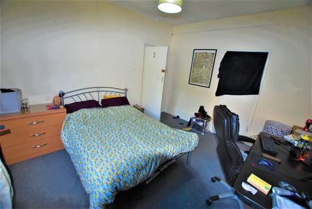 255b Upperthorpe - Photo 5