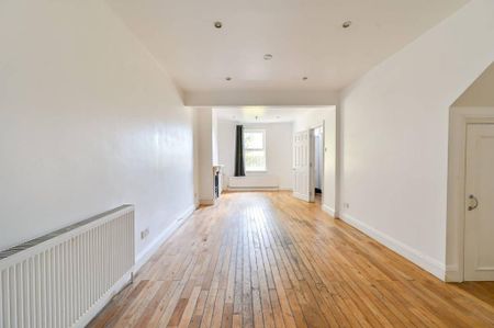 3 bedroom terraced house to rent - Photo 3