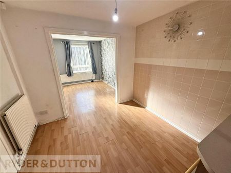 3 bedroom terraced house to rent - Photo 5