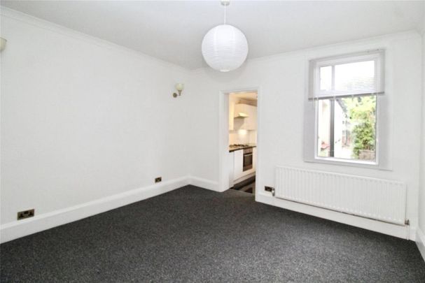 3 bedroom terraced house to rent - Photo 1