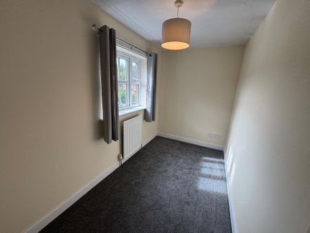 2 bedroom semi-detached house to rent - Photo 4