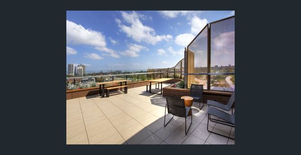 North facing and spacious 2-bedroom with fully furniture in Central Park! - Photo 1