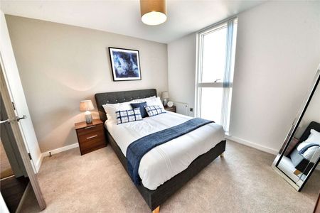 Fully Furnished Two Double Bedroom, Two Bathroom Apartment on the 10th floor of the popular One Regent Development complete with a large balcony with views of the city. - Photo 4