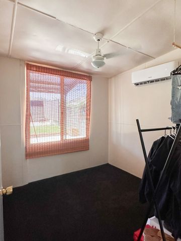 Modern furnished character home - Photo 4