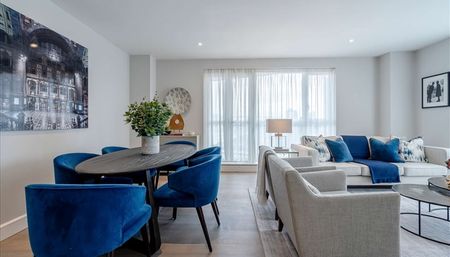 Fully Furnished On-Site Amenities Close to The City - Photo 3