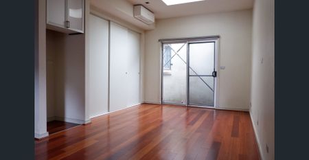 North Facing Apartment in Bentleigh Central (Entrance from Bleazby Street) - Photo 2