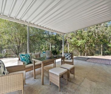 Fully Renovated Family Home - Photo 5