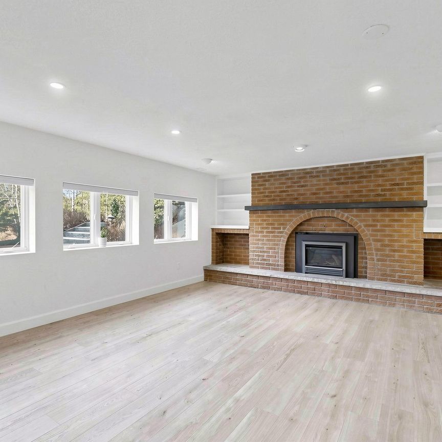 For Lease - 3927 Vandorf Side Road Unit# BSMT, Whitchurch-Stouffville, Ontario - Photo 1