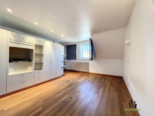 **Prachtige Woning met Centrale Ligging in Wevelgem!** - Photo 1