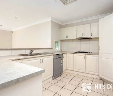 “FRESHLY PAINTED AND NEW CARPET” - Photo 6